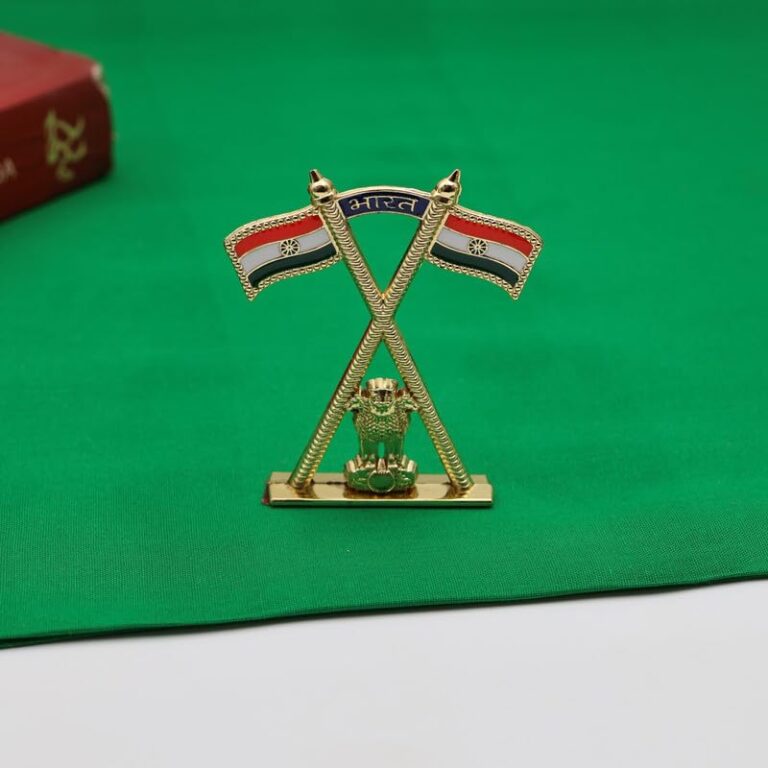 ROLIMOLI Metal Hindustan | Indian Double Sided Cross Design Golden Flag | Tiranga Stand for Car Dashboard, Decoration, Stusy Table, Office Table, Home Decoration etc. (Height : 6.5cm | Length : 6cm)